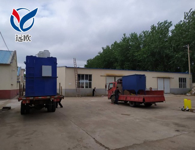一體化污水處理設備和小型斜管沉淀器發貨現場