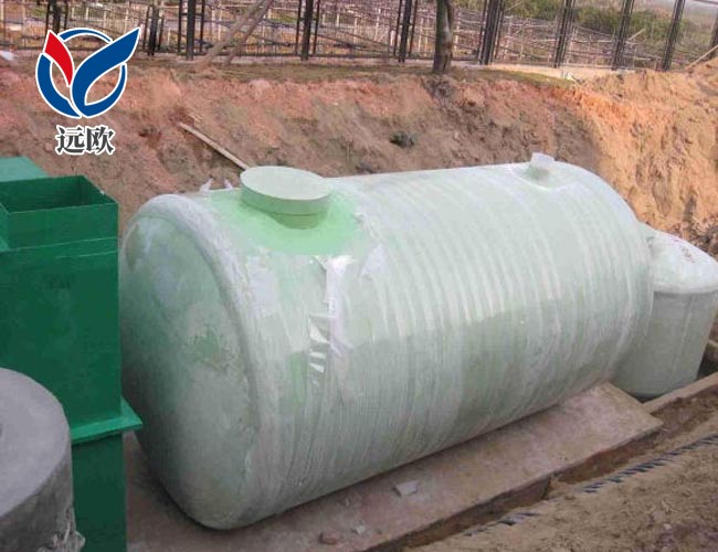 玻璃鋼地埋式污水處理設備安裝現場